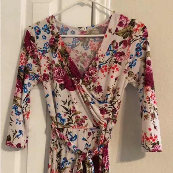 PINKBLISH + DRESS + CREAM FLORAL - Picture 1 of 2